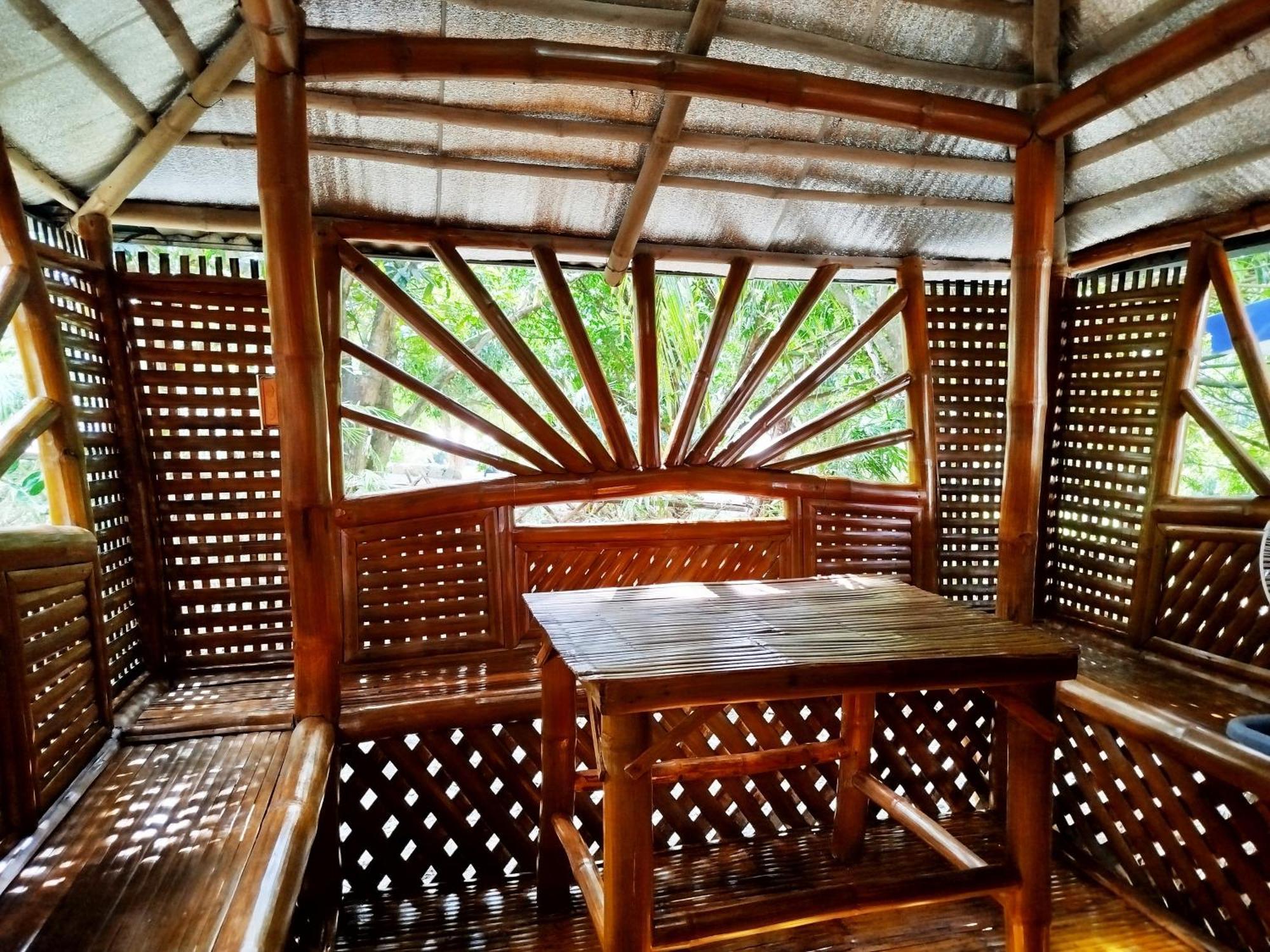 Rea'S Bamboo Resort Gabaldon Quarto foto